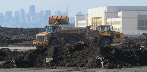 Loading the dredge sediment