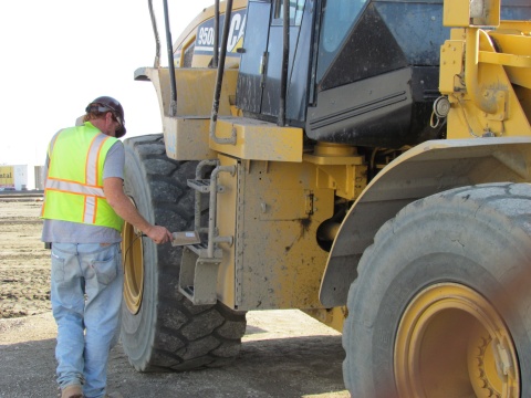 Scanning loader for radium